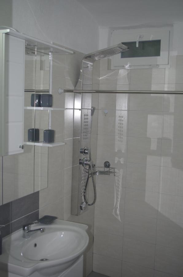 Villa M モスタル エクステリア 写真